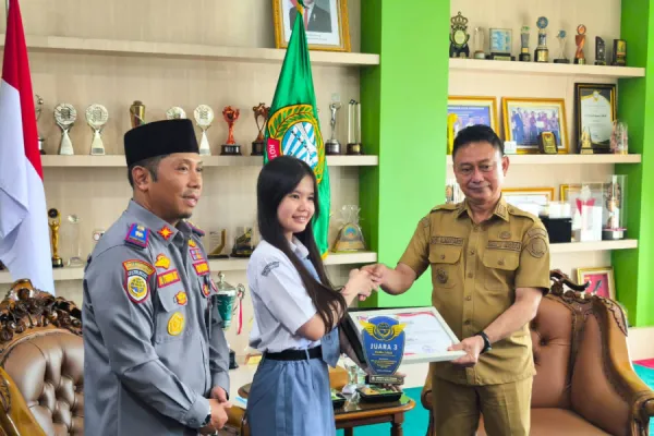 Foto Berita 698